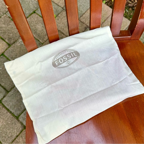 Fossil Dawson Mini Crossbody - Real Red - NWT - Picture 16 of 17